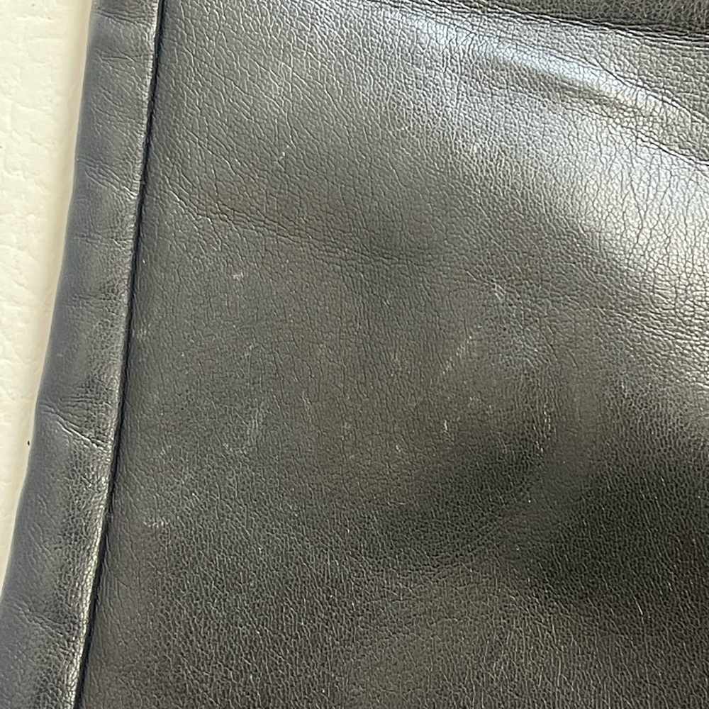 Aritzia Wilfred Vegan Leather High Rise Flare Pants Black Size - Picture 12 of 12